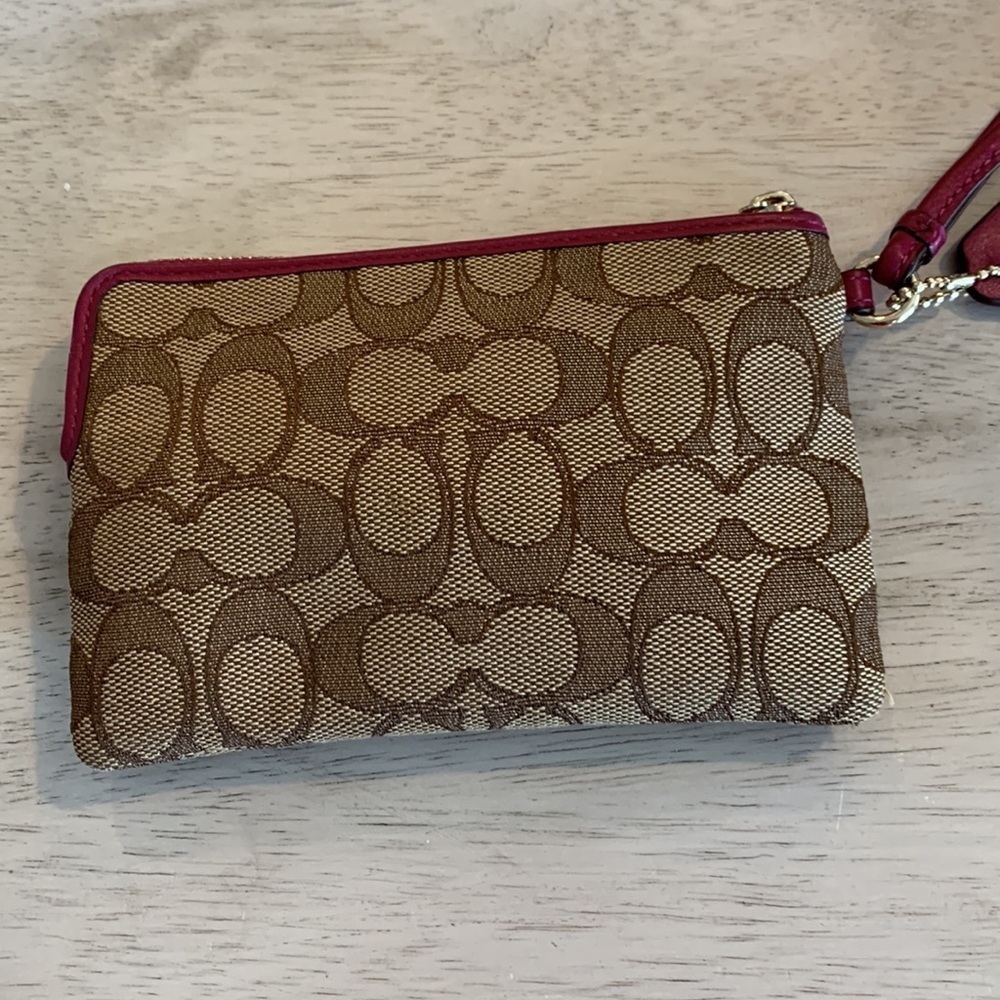 Coach Signature Canvas & Cranberry leather wristlet‎ - Picture 4 of 7